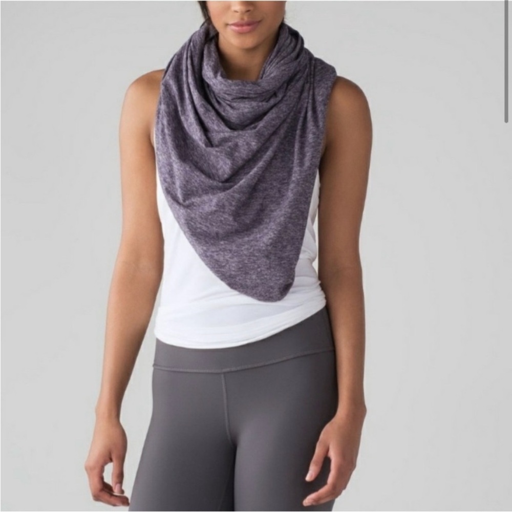 Lululemon Heathered Vinyasa Snap-Closure Circle Scarf
